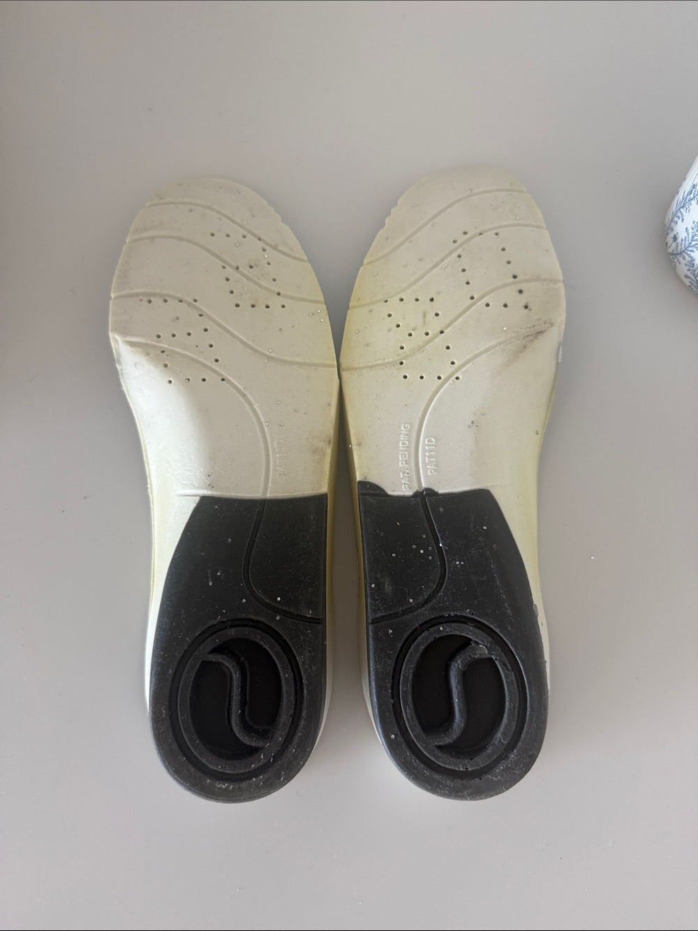 Golden Goose White Leather Sneaker with Pink Star and Silver Toe - Picture 11 of 12